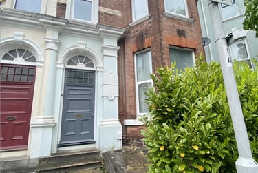 6 bed house, Kingsley Road, North Hill, Plymouth, PL46QW - Image 1